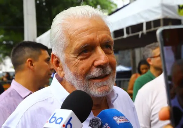 Wagner comemora avanço de isenção do IR para quem ganha até R$ 5 mil