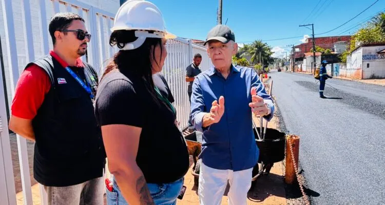 PREFEITO MARCOS MEDRADO ACOMPANHA PAVIMENTAÇÃO DA AVENIDA TAQUARI E VISITA COMUNIDADE SA SERRA DO ABIÁ