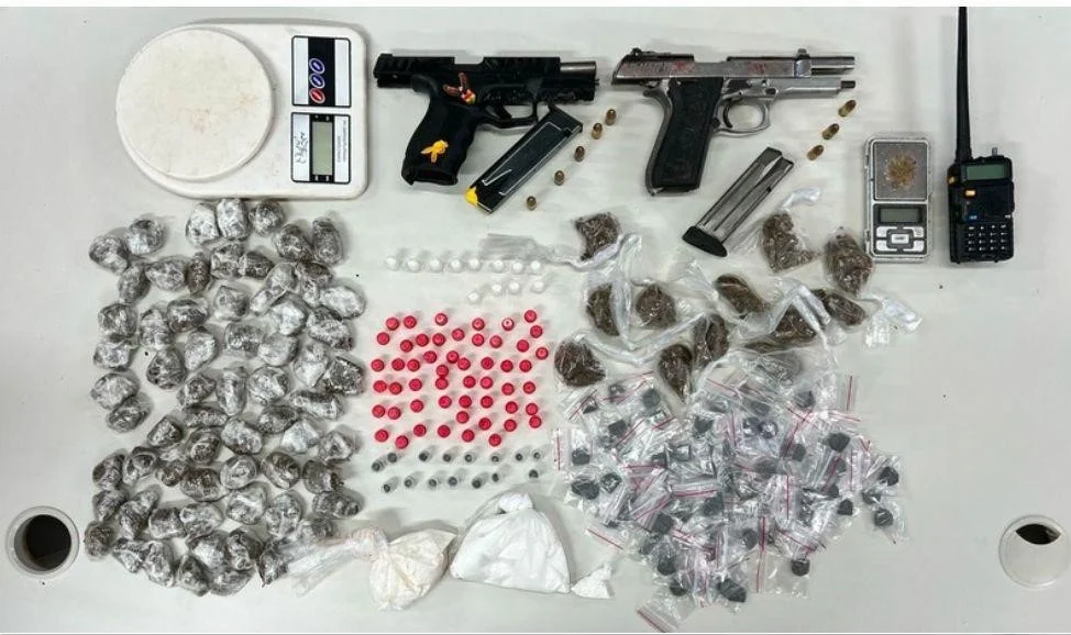 Confronto deixa dois suspeitos mortos e dois policiais feridos no Engenho Velho da Federação