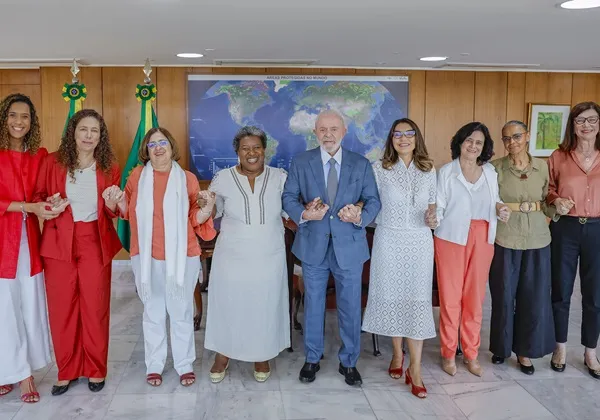 Macaé Evaristo toma posse como ministra dos Direitos Humanos