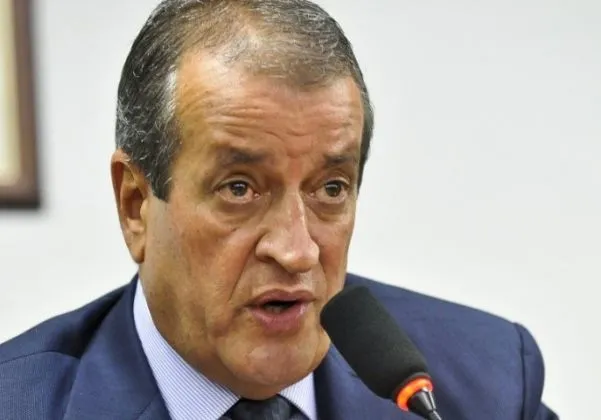 Valdemar se precipitou em estimar mil prefeituras’, diz Bolsonaro