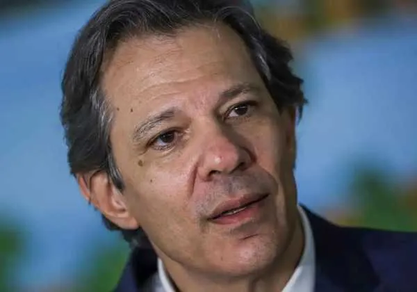 Haddad vota em São Paulo e diz que Marçal é ‘estelionatário’