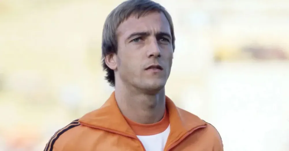 Morre Johan Neeskens, ídolo da Holanda, aos 73 anos