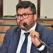 Deputado Marcinho Oliveira é alvo de operação da PF por suspe ita de desvio de recursos públicos Mandados de busca e apreensão estão sendo cumpridos no gabinete do parlamentar e em seu apartamento