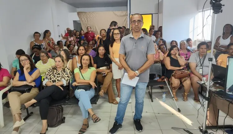 Vereadores sugerem afastamento do prefeito Jairo no apagar das luzes, em defesa dos professores