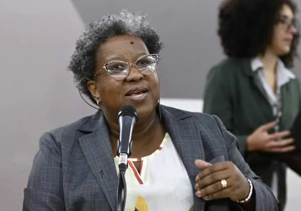 Nova ministra dos Direitos Humanos, Macaé Evaristo cobra resultados, diz colunista