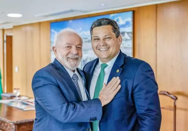 PT vai apoiar Alcolumbre na corrida pela presidência do Senado em 2025