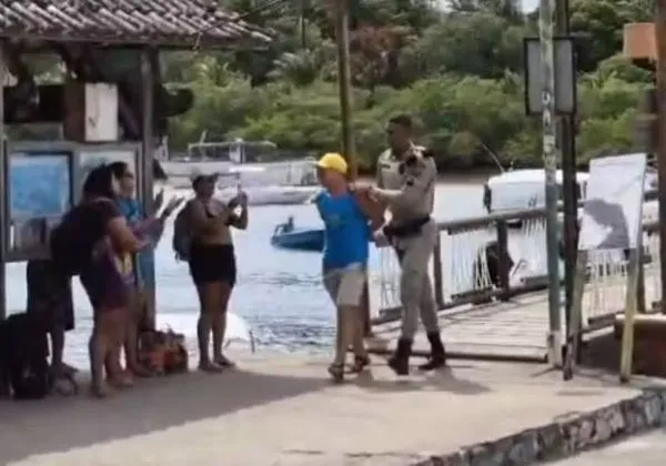 Israelense é preso em ilha turística da Bahia suspeito de injúria racial e corrupção