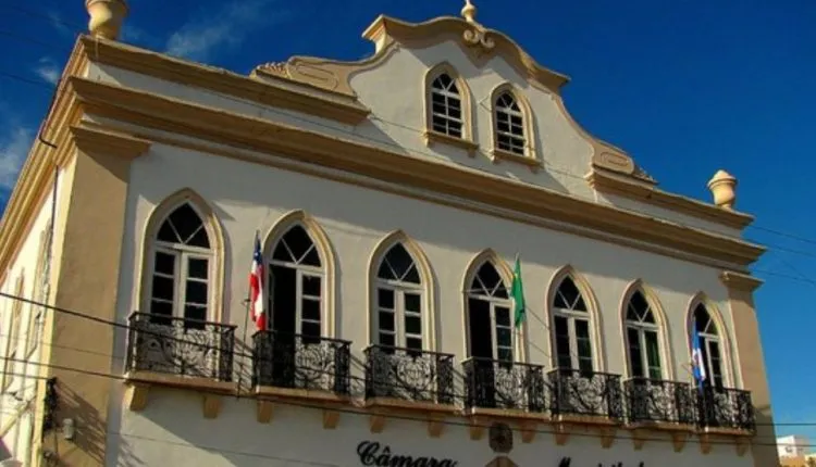 Sessão da Câmara de Valença marcou despedida de 6 vereadores
