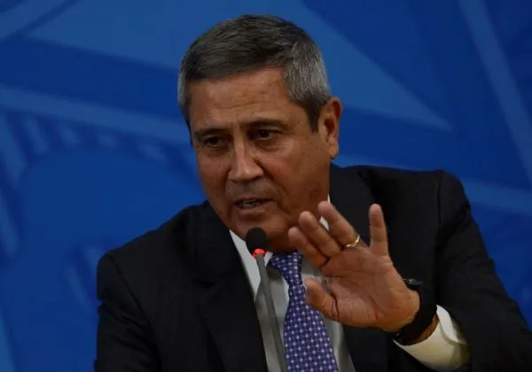 Braga Neto, ex-ministro de Bolsonaro, é preso pela PF no Rio de Janeiro