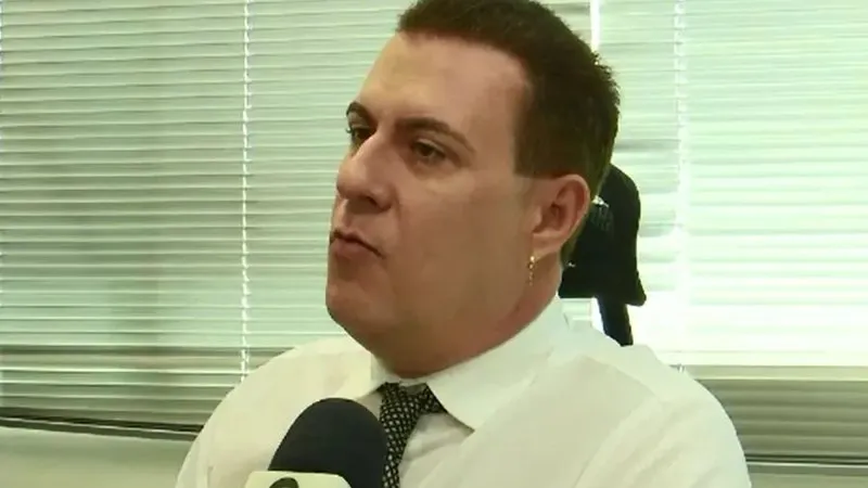 Promotor teria pagado para transar com 20 membros de facções de dentro da cadeia