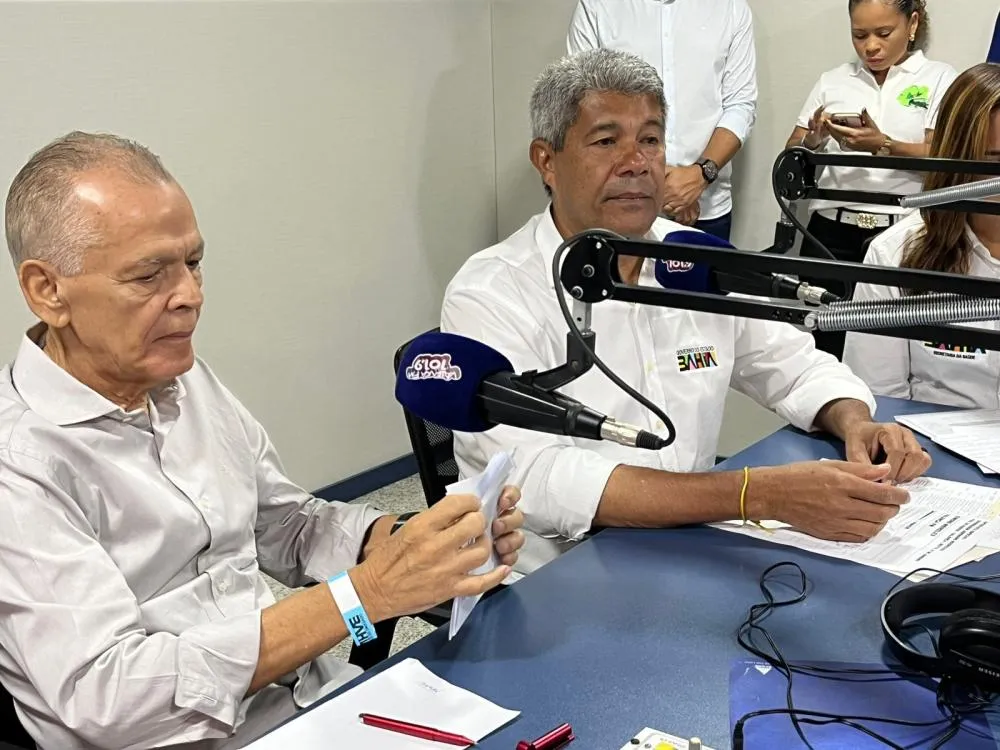 Prefeito de Valença celebra investimentos estaduais e anuncia asfaltamento em várias localidades com recursos próprios da prefeitura