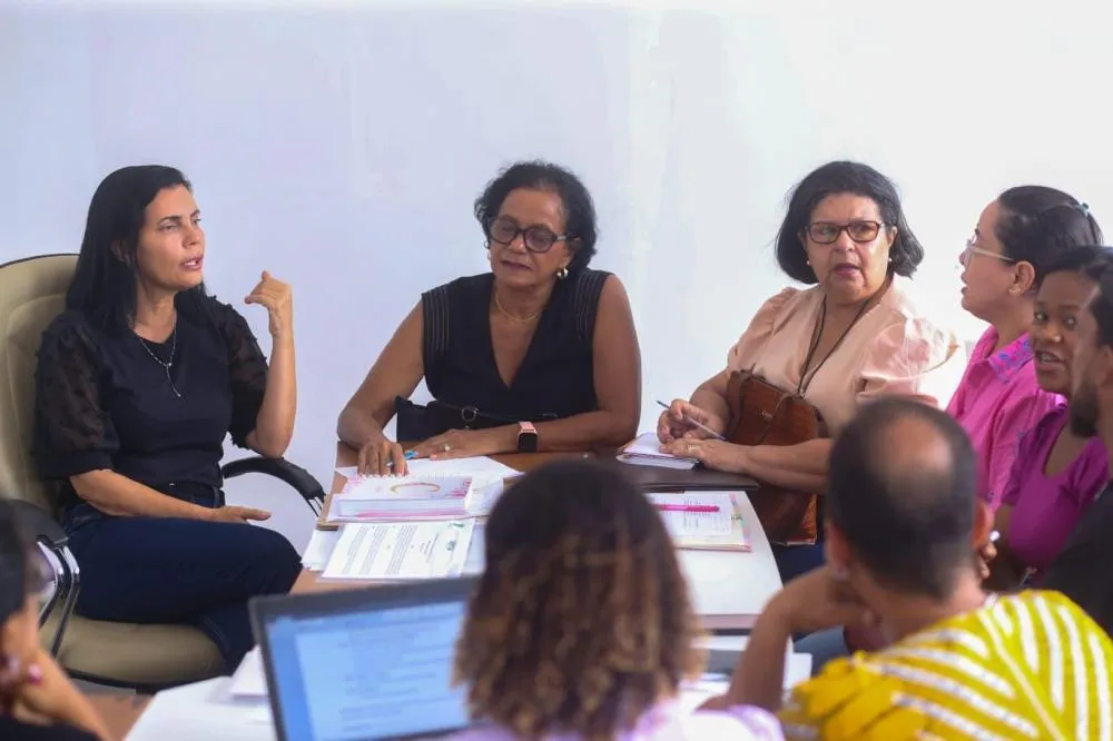 Prefeitura Municipal de Valença reúne secretarias para definir atividades voltadas para o mês da mulher