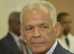 Medrado firme e forte, já a oposição... na UTI!
