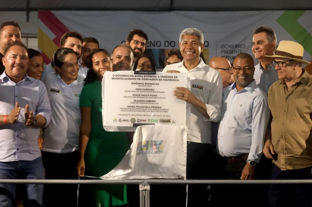 Entregas do Estado em Presidente Tancredo Neves destaca projetos para a educação e infraestrutura para o município